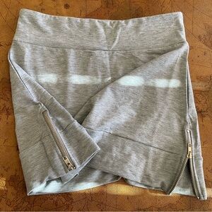 YANDY.COM Mini skirt cover-up, size medium, heathered grey